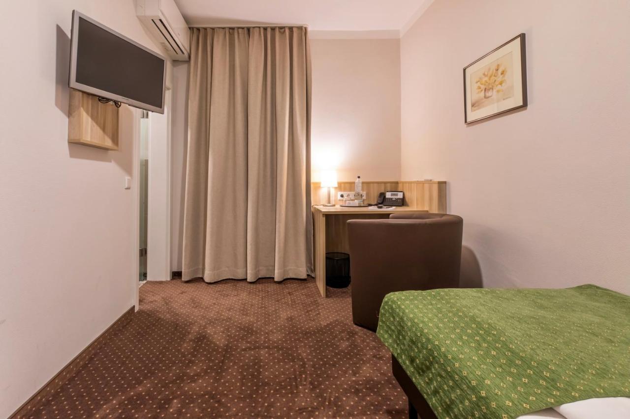 Bergmark Hotel شتاينفيلد المظهر الخارجي الصورة